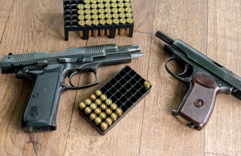 Comment les armes sont-elles classées selon leur usage ?-La Gauche m'a tuer